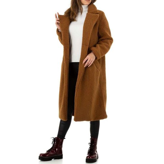 Camel mantel in teddyfleece.