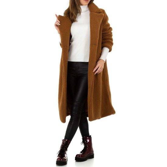 Camel mantel in teddyfleece.