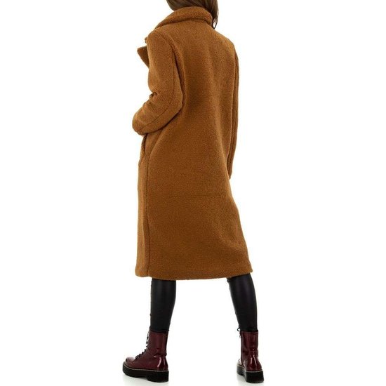 Camel mantel in teddyfleece.