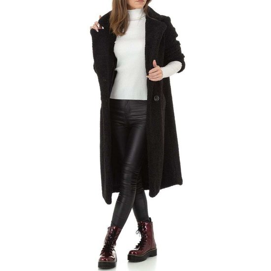 Zwarte mantel in teddyfleece.
