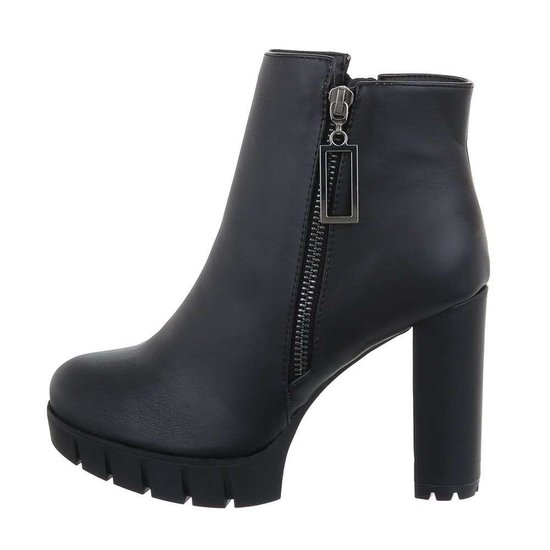 Bottines noires Maya.