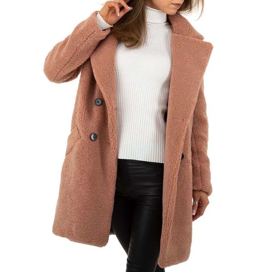 Midi rose mantel in teddyfleece.