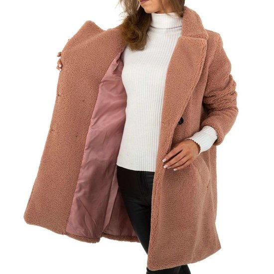 Midi rose mantel in teddyfleece.