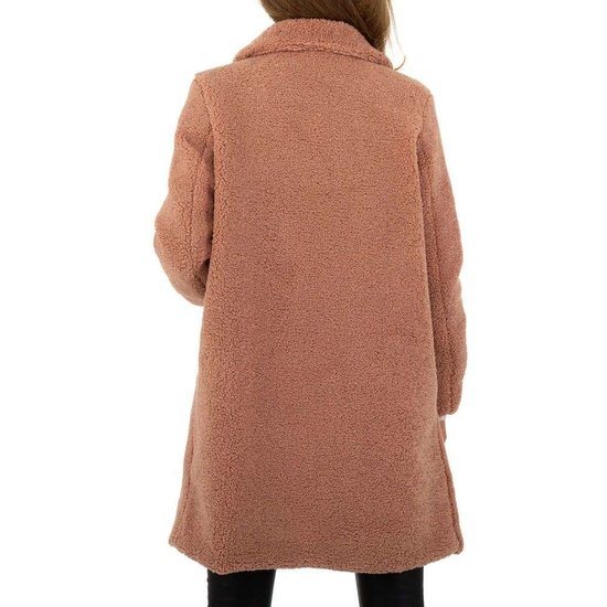 Midi rose mantel in teddyfleece.