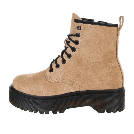 Beige hoge veterboot Hana in daim.SOLD OUT