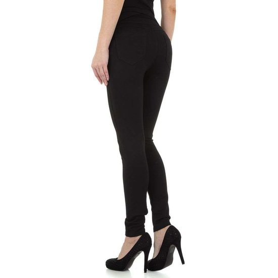 Stylish zwarte high waist broek. 