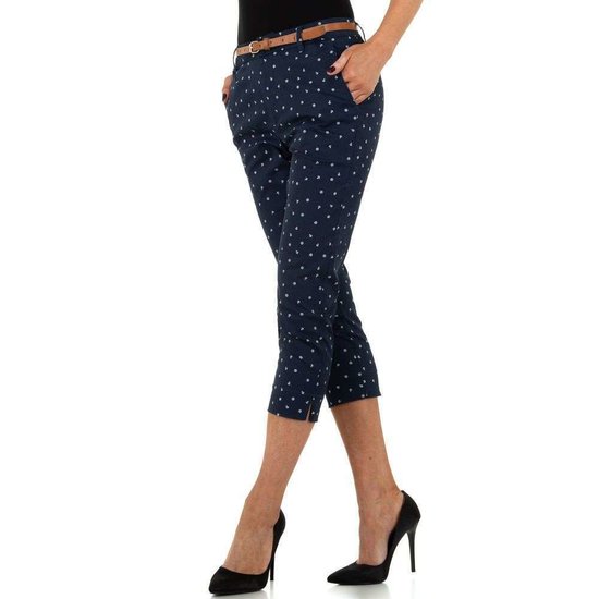 Classy donker blauwe 3/4 chino broek met print.