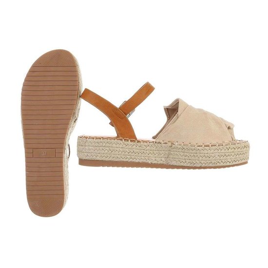 Beige platformsandaal Pietra.