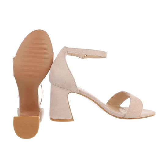 Zomerse beige sandaal Claudia.