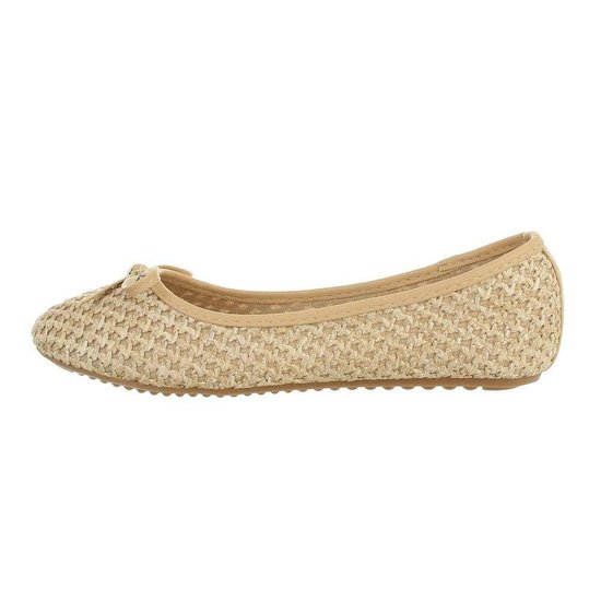 Classy beige ballerina Gaila.