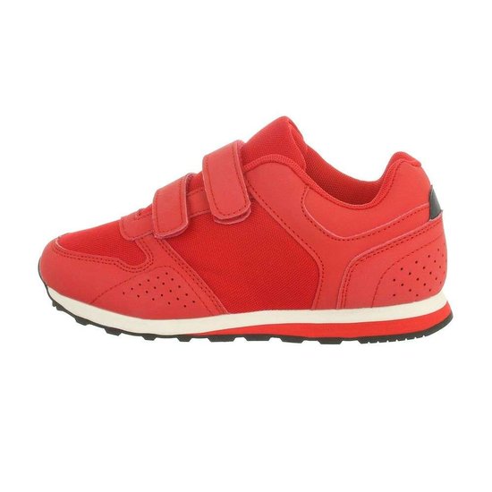 Leuke rode kinder sneaker Ben.