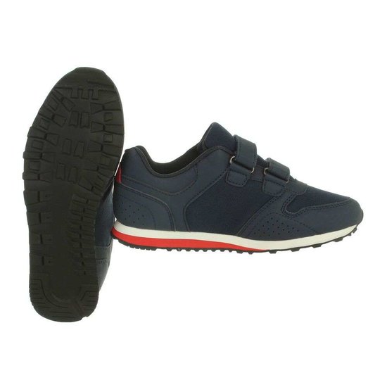 Leuke zwarte kinder sneaker Ben.
