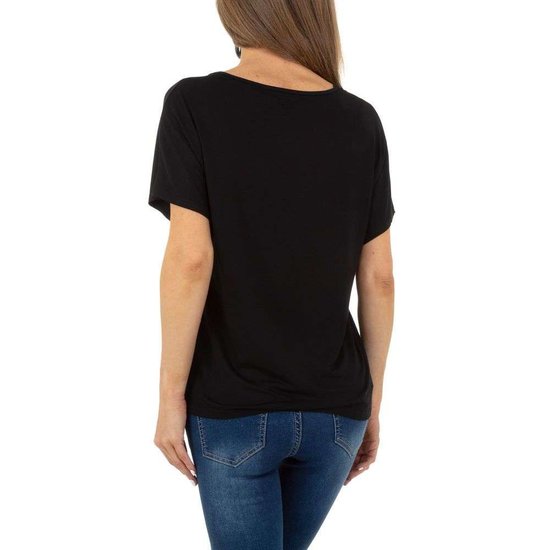 Zwarte t-shirt met motief.