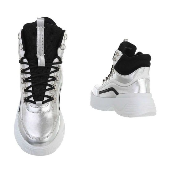 Hoge zilver-zwarte sneaker/boot Nada.
