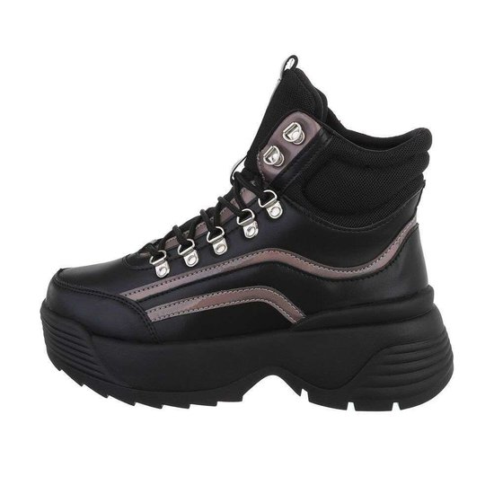 Hoge zwarte gunsmoke sneaker/boot Nada.