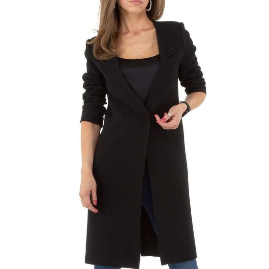 Trendy lange zwarte blazer.