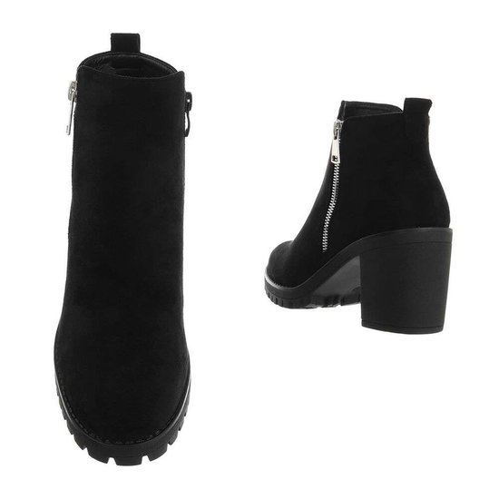 Bottines noires suède Shelly.SOLD OUT