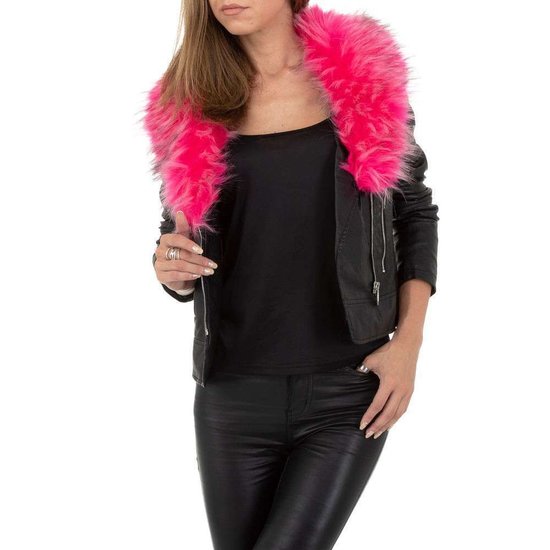 Fashion zwarte leatherlook jacket met roze pels.