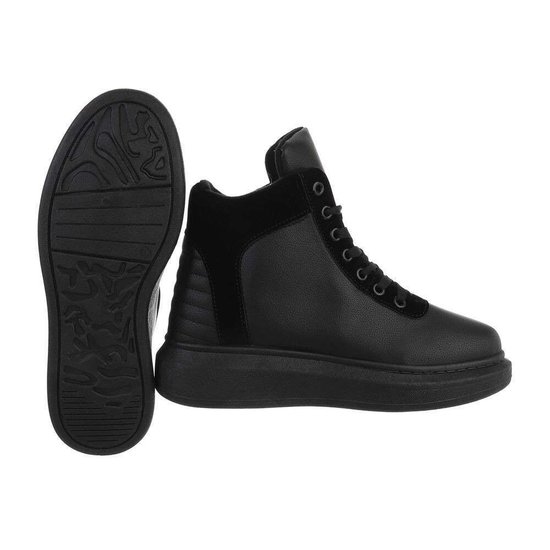 Hoge zwarte sneaker Rodina.
