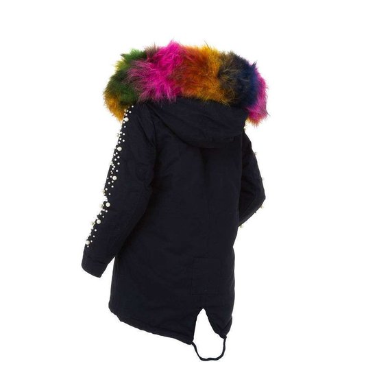 Donkerblauwe meisjes winterjas met parelversiering.