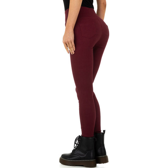 Skinny aanpassende bordeaux hoge taille broek.