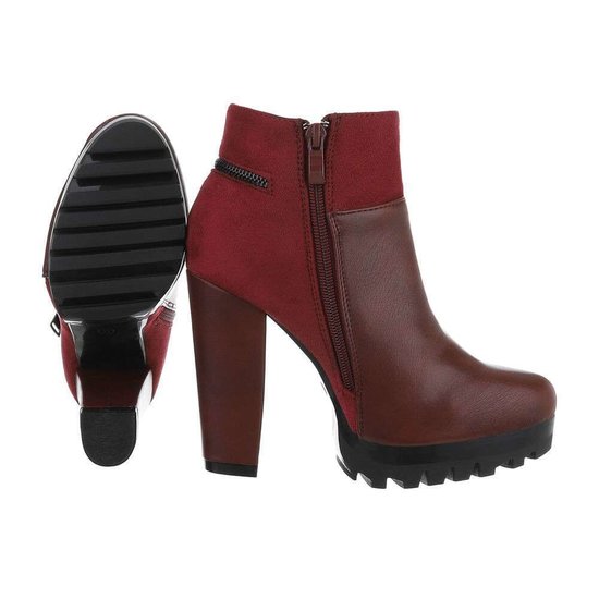 Bottines bordeaux Unka.