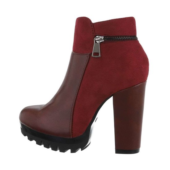 Bottines bordeaux Unka.