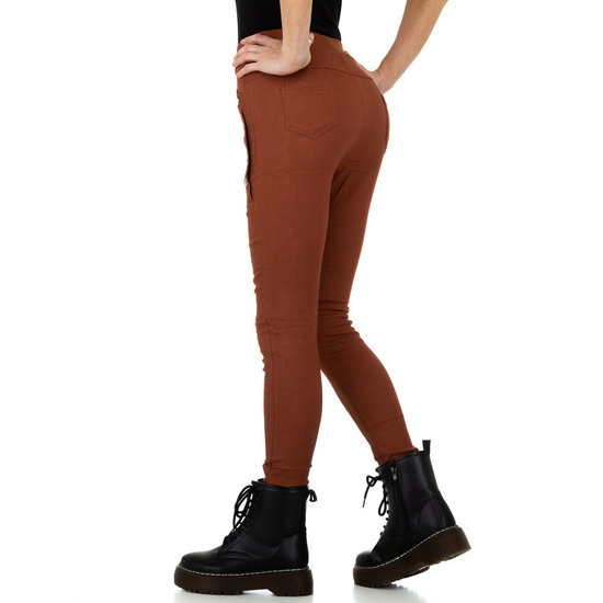 Stylish aanpassende camel hoge taille broek.