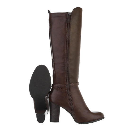 bottes hautes brunes