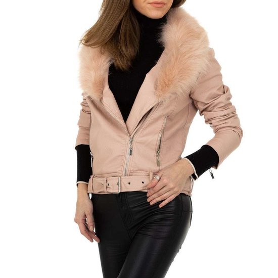 Trendy oud rose korte leatherlook jacket.