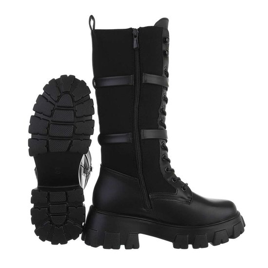 Trendy hoge zwarte boot Cori.