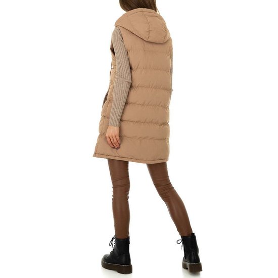 Trendy beige oversized gewatteerde bodywarmer.
