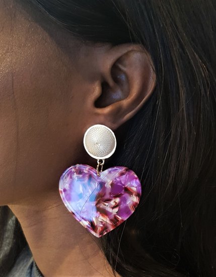 Fashion rose/mix oorbellen in hartvorm.