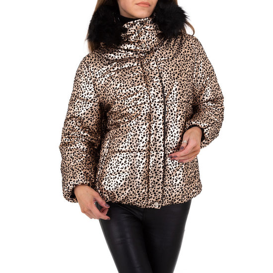 Trendy oversized gewatteerde winter jacket in animal print.