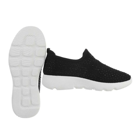 Lage zwarte textiel sneaker Serena.