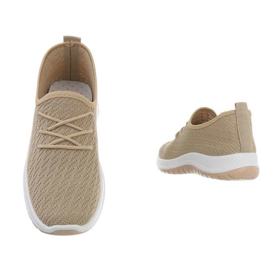 Beige lage textiel sneaker Martine.
