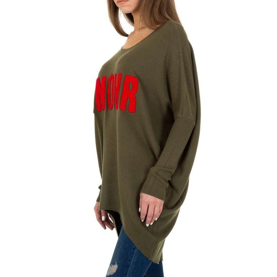 Trendy groene long pullover met opschrift.
