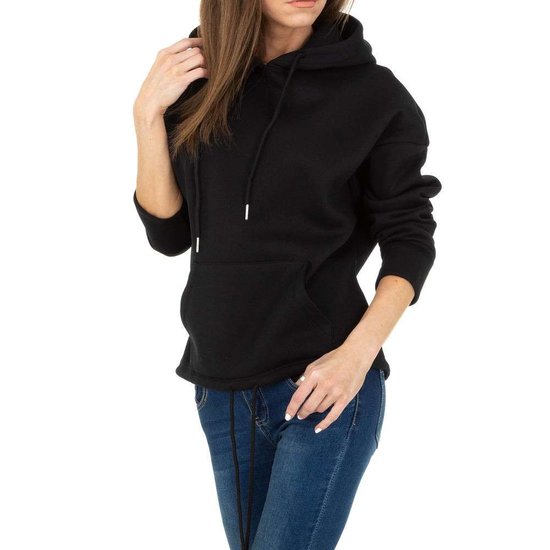 Trendy zwarte sweater/hoodie in sweatstof.