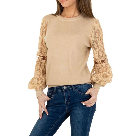 Trendy beige pullover met kant.