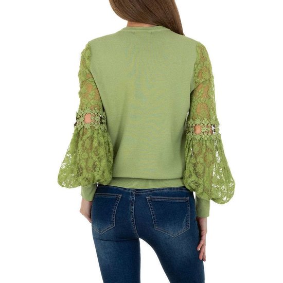 Trendy groene pullover met kant.