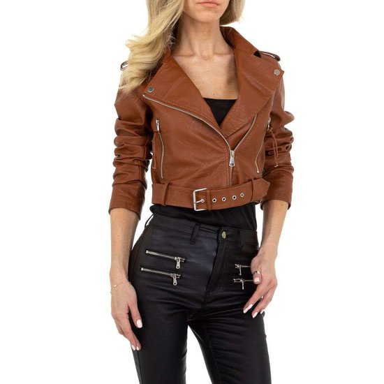 Stylishe korte bruine leatherlook biker jacket.
