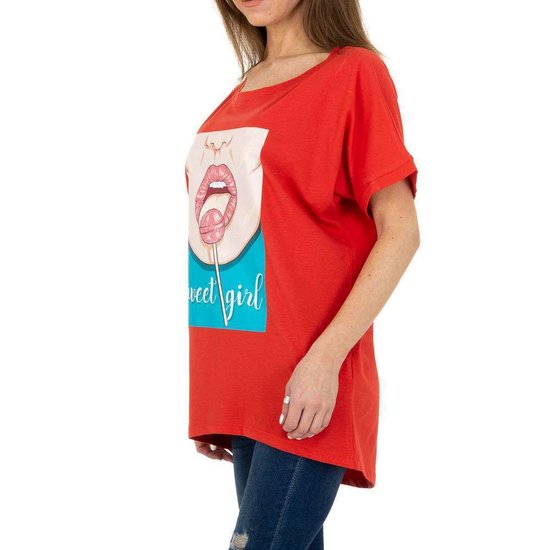 Trendy rode T-shirt met opschrift SWEET GIRL.