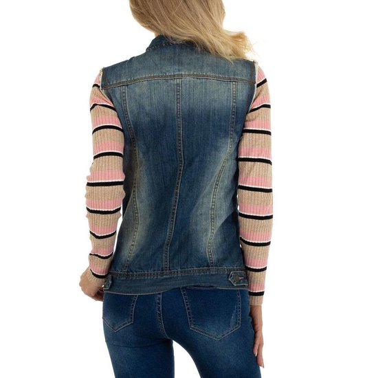 Denim gilet used look.