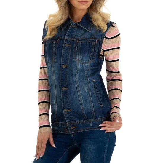 Denim gilet met destroyed details.