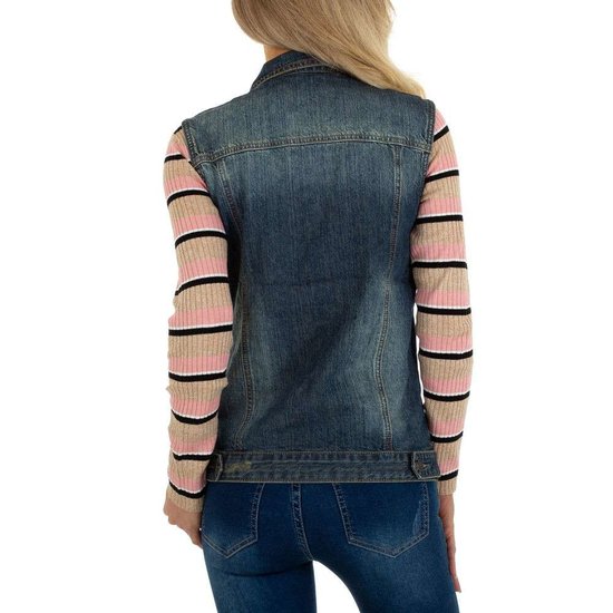 Denim/jeans gilet used look.