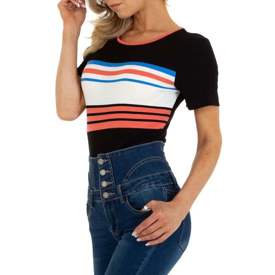 Zwarte T-shirt met contrast banden.