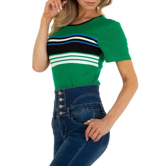 Groene T-shirt met contrast banden.