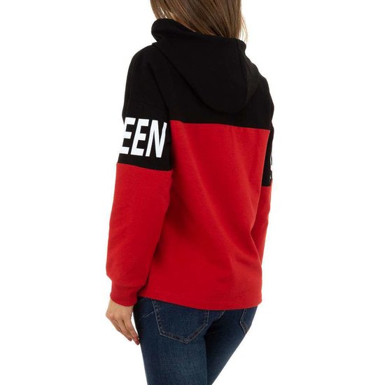Rood-zwarte sweater met opschrift.SOLD OUT