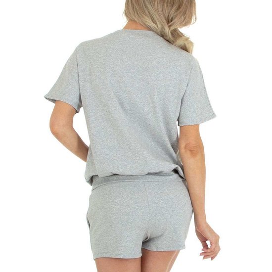 Charmante grijze zomerse 2 delige set.