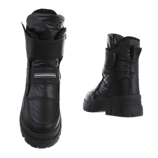 Zwarte snowboot Diega.